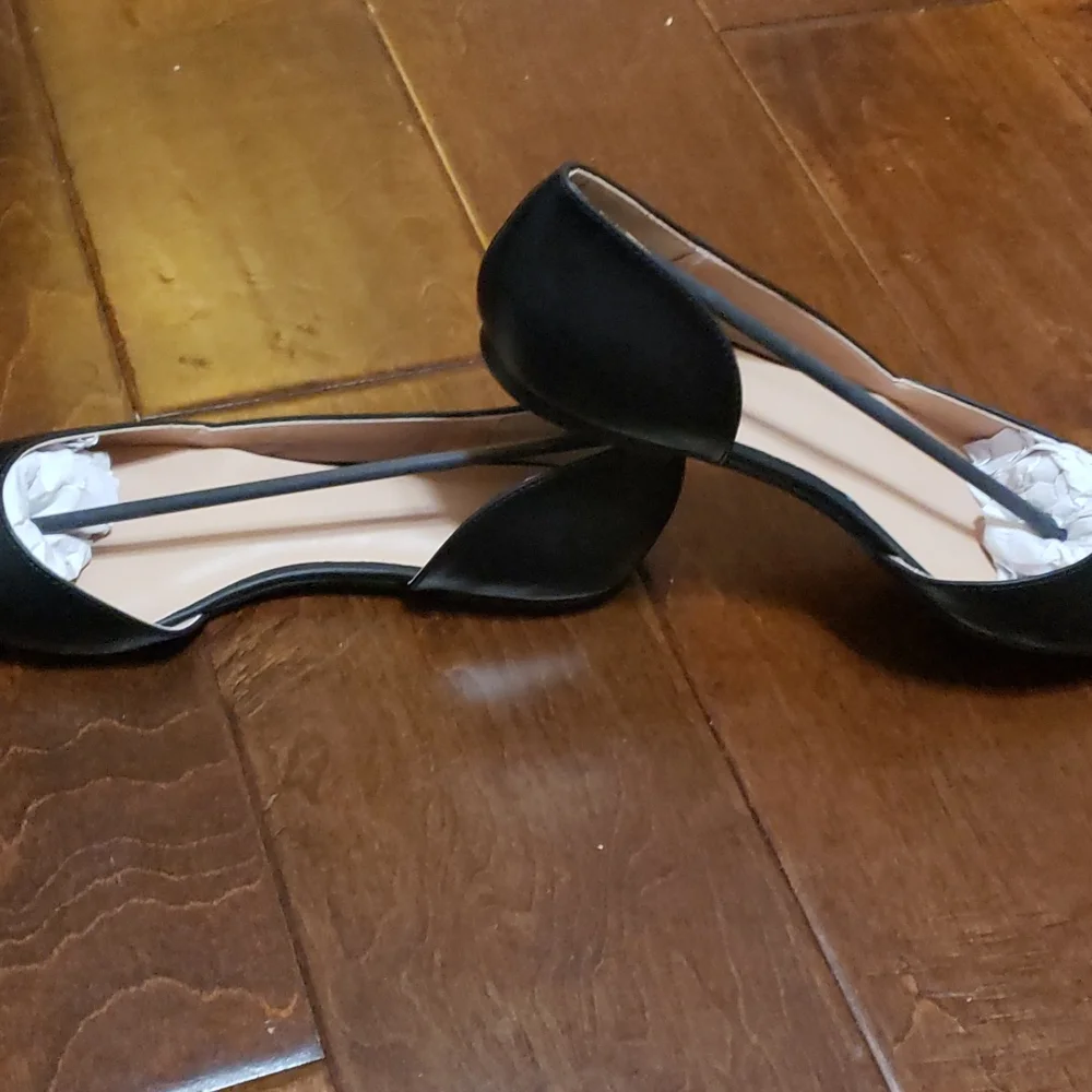 Journee Collection Sz 10 Cortini Black Pointed Toe Flat Open side NWT
